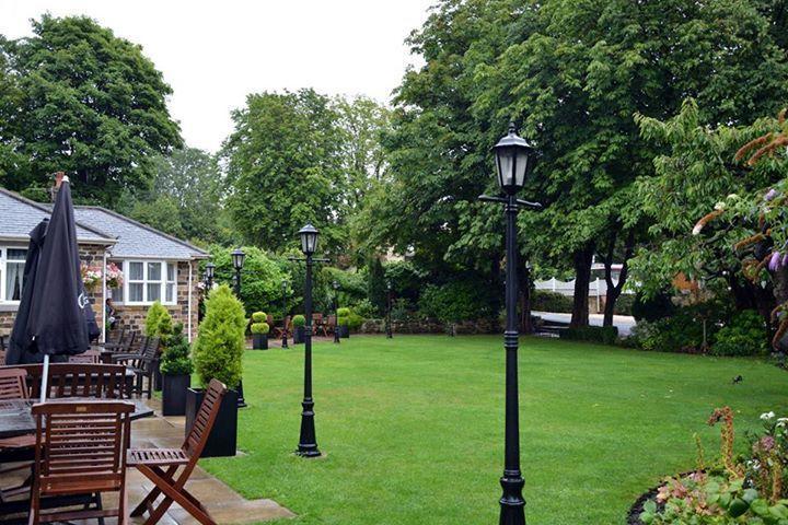 Dimple Well Lodge Hotel ウェイクフィールド エクステリア 写真