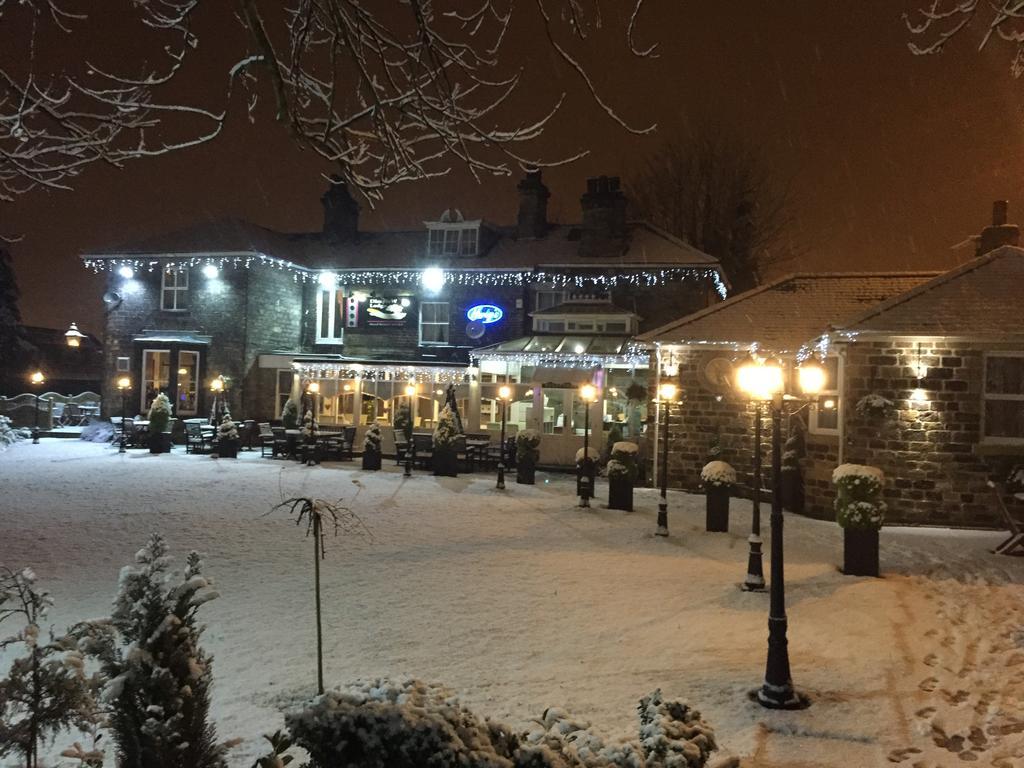 Dimple Well Lodge Hotel ウェイクフィールド エクステリア 写真