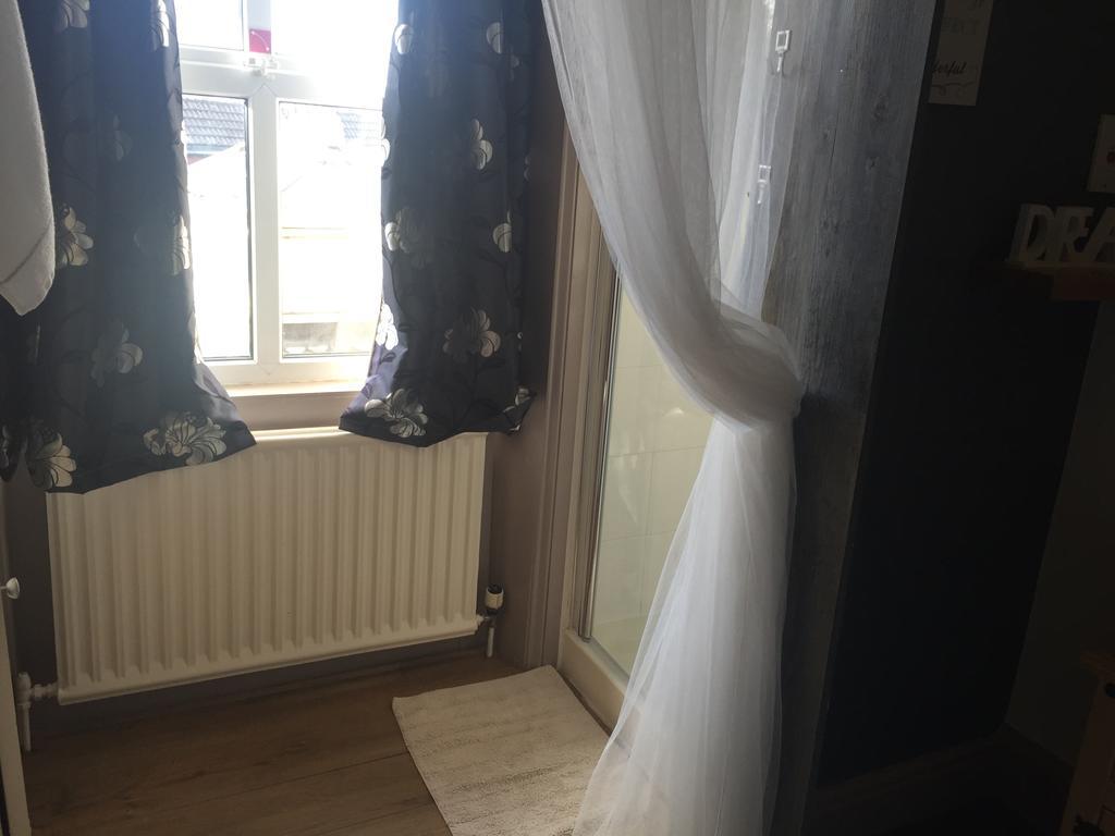 Dimple Well Lodge Hotel ウェイクフィールド 部屋 写真
