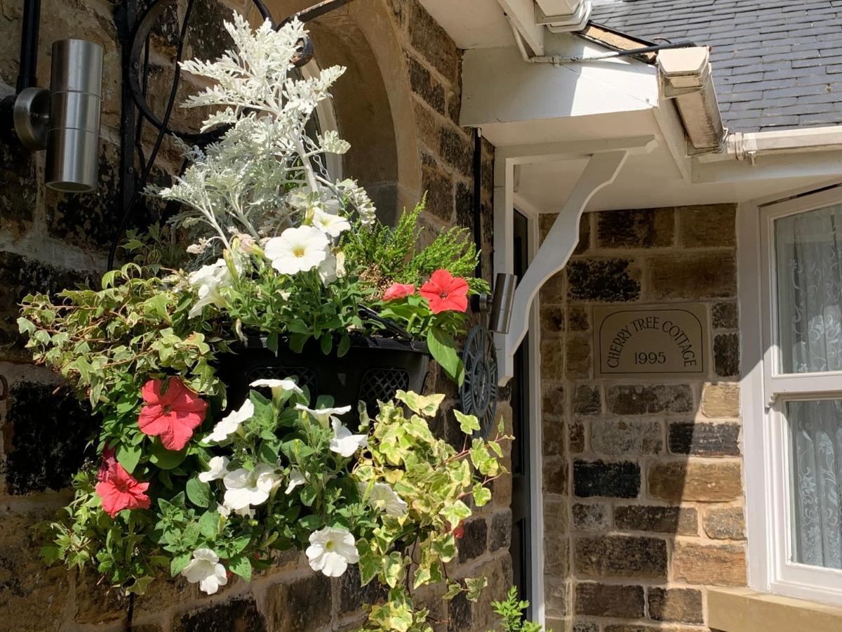 Dimple Well Lodge Hotel ウェイクフィールド エクステリア 写真