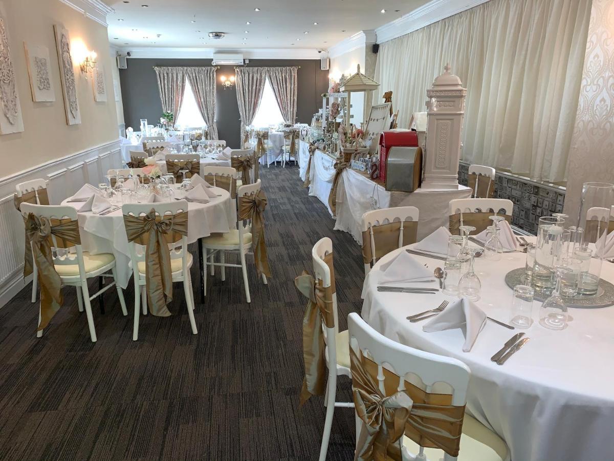 Dimple Well Lodge Hotel ウェイクフィールド エクステリア 写真